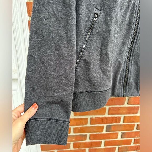 Lululemon Mens Gray Cross Cut Hoodie - Picture 5 of 8